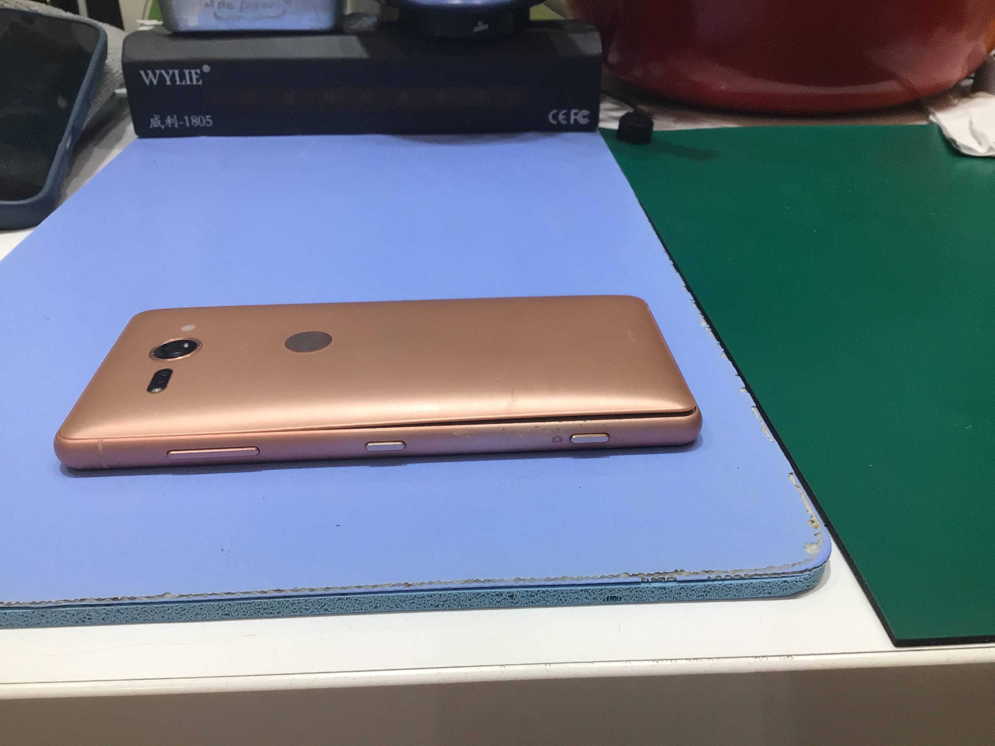 【イーアス高尾】Xperiaのバッテリー膨張修理（データそのまま！）｜電池がすぐ減る症状を最短90分で改善